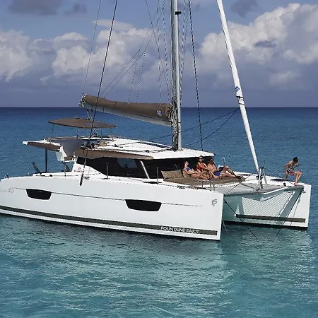 Botel Catamaran And Special Events *