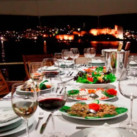 Catamaran&special Events Hotel en barco Cannes